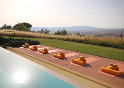 Landhaus Toskana-Retreat / Yoga im Freien am Pool